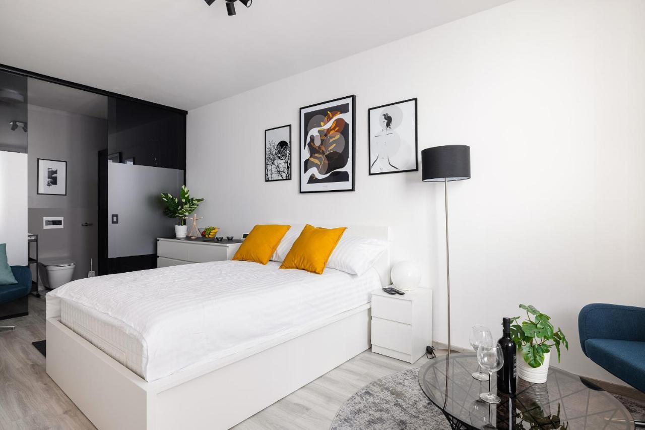 New * Ljubljana